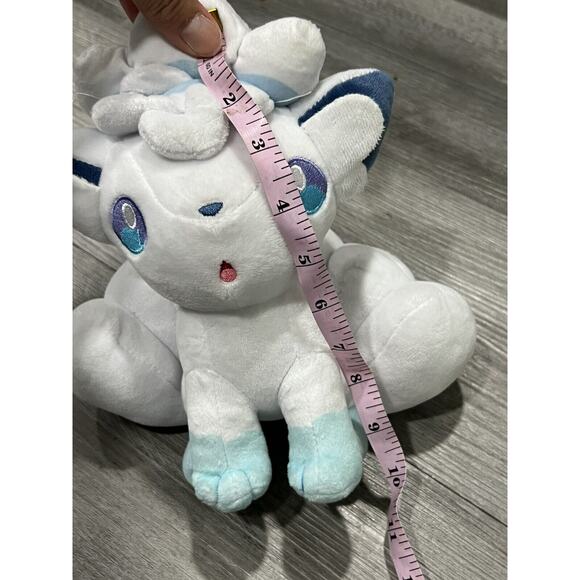 Pokemon Center Alolan Vulpix Plush White Blue Stuffed Animal Figure Authentic - Picture 3 of 3